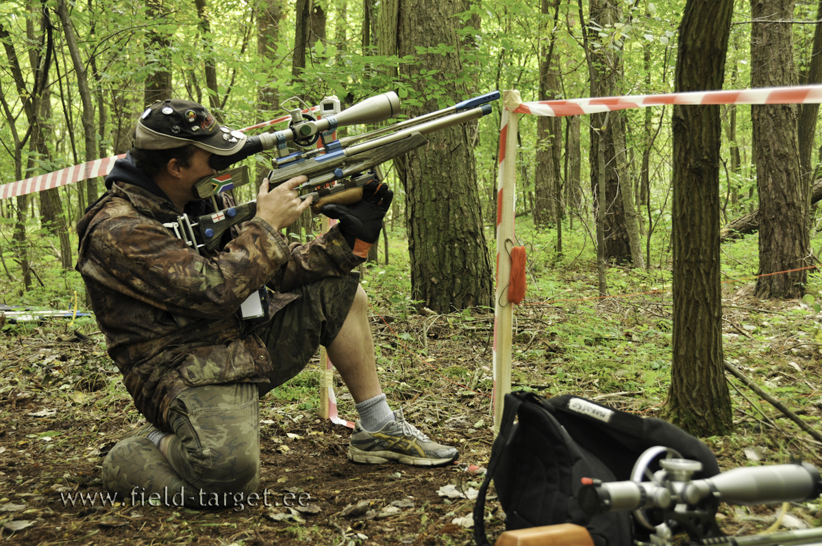 10 paremat PCP-laskurit. Andy Calpin Inglismaal. Air Arms EV2 Mk2, NS Diamond 10-50x60, Air Arms Field. 137 tabamust - 2. koht